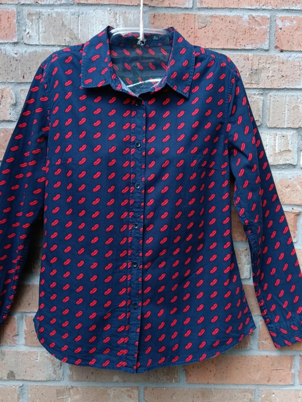 Semir Womens Top Blouse Button Front Long Sleeves Lips Print Size XL